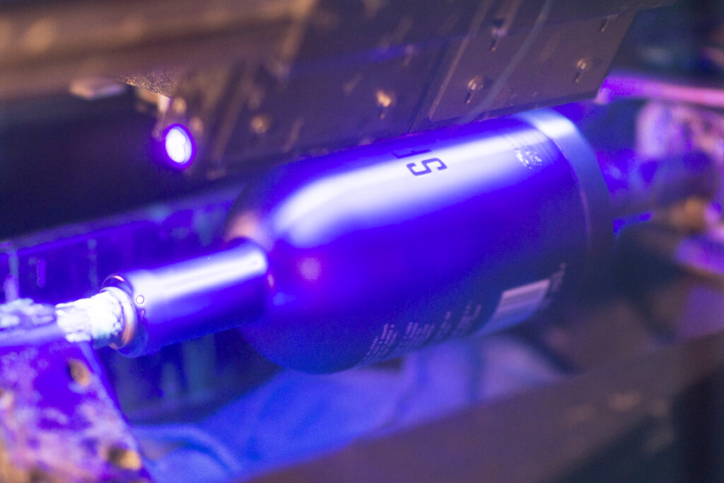 spy-x-ultra-luxury-vodka-bottle-manufacturing